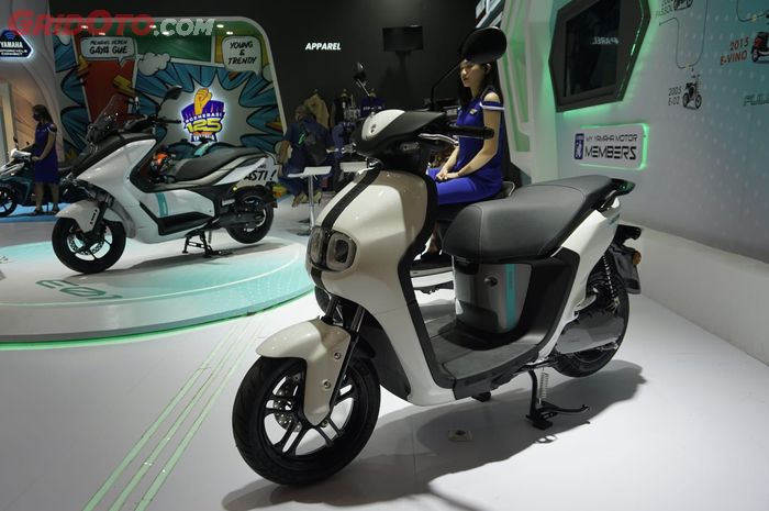 Motor listrik Yamaha Neo's tampil di IIMS 2023
