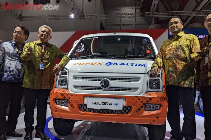  PT Pupuk Kalimantan Timur (Pupuk Kaltim/PKT) bekerja sama dengan PT Sokonindo Automobile (DFSK) suplai kendaraan listrik sebagai lini operasional pabrik.