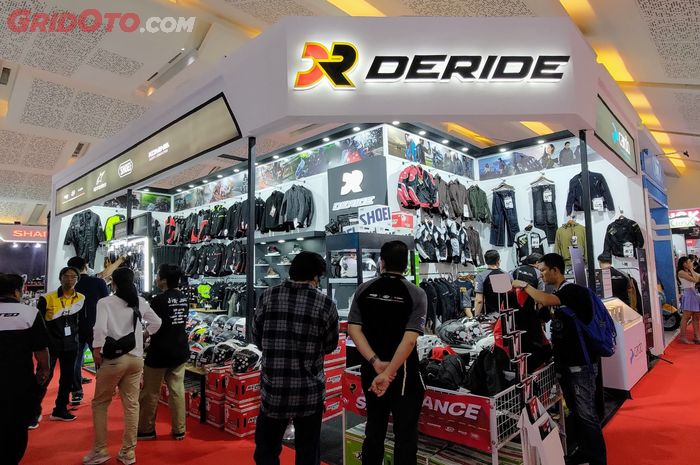 DeRide umbar banyak promo selama IIMS 2023, apparel riding Alpinestars dan helm Nolan diskon sampai 50 persen nih.