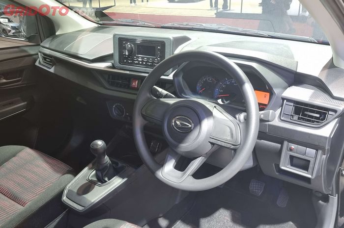 Interior Daihatsu Ayla 1.0 X MT.