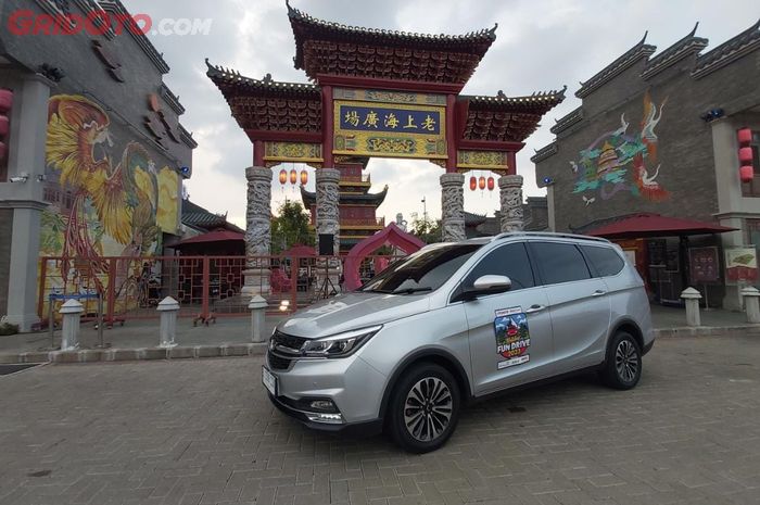 Wuling New Cortez EX 1.5T Lux+ 
