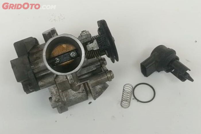 Ilustrasi throttle body motor matic Yamaha NMAX