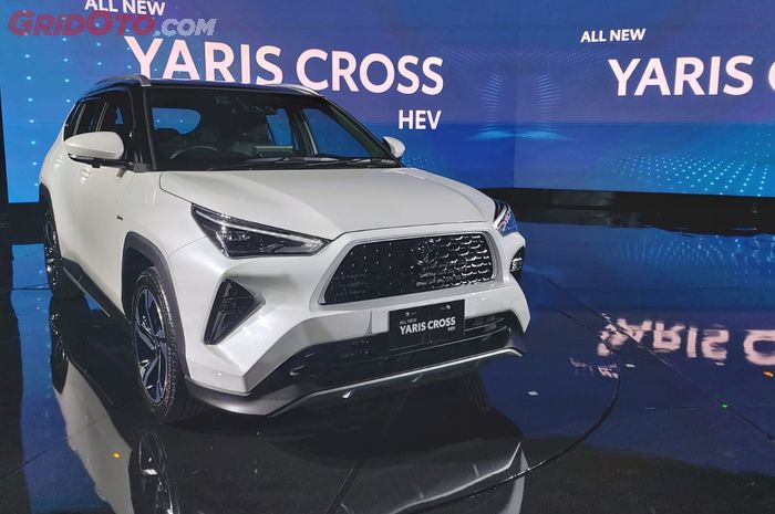 Ilustrasi Toyota Yaris Cross hybrid dengan baterai lithium-ion