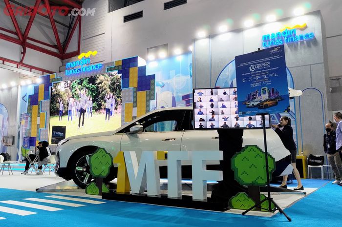 Momen tepat beli mobil listrik, Mandiri Tunai Finance tebar banyak promo pembiayaan menarik di PEVS 2023.