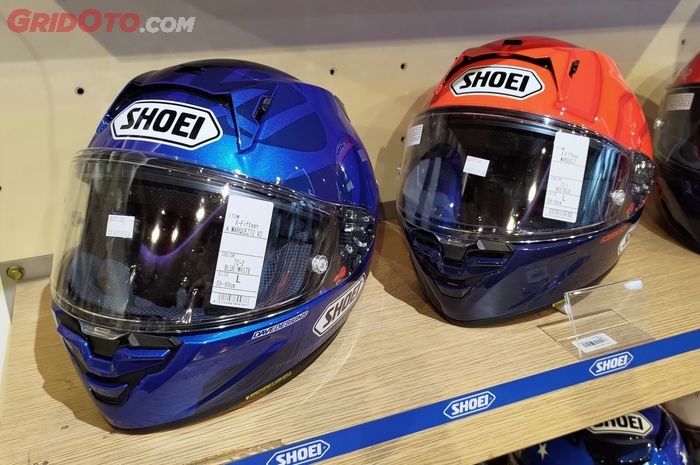 Helm MotoGP Marc Marquez yaitu Shoei X-15 akhirnya resmi dijual di Indonesia, harganya bisa beli motor matic seken.