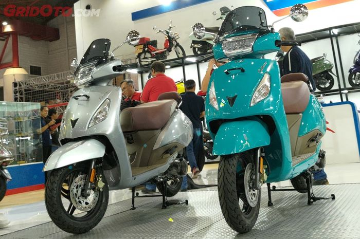 Skutik retro TVS Callisto Intelligo meluncur di Jakarta Fair 2023, harganya murah tapi fitur lengkap banget.