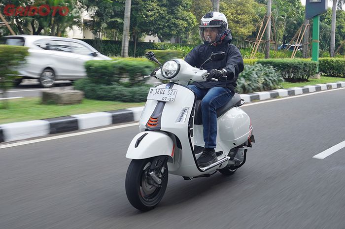 First ride Vespa GTS Classic 150 dan GTS Super Sport 150