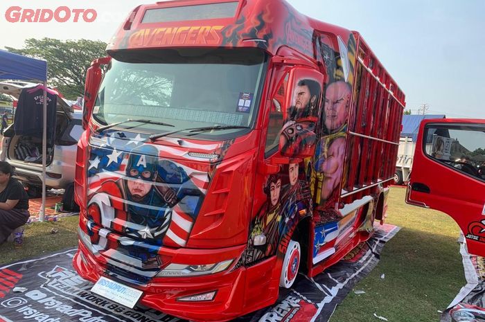 Modifikasi truk karya dari Irsyad Putra Karoseri tampil di kontes di Jakarta