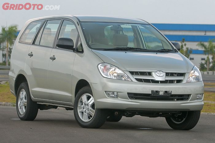 Harga Toyota Kijang Innova pas meluncur di Indonesia, sekarang berapa?
