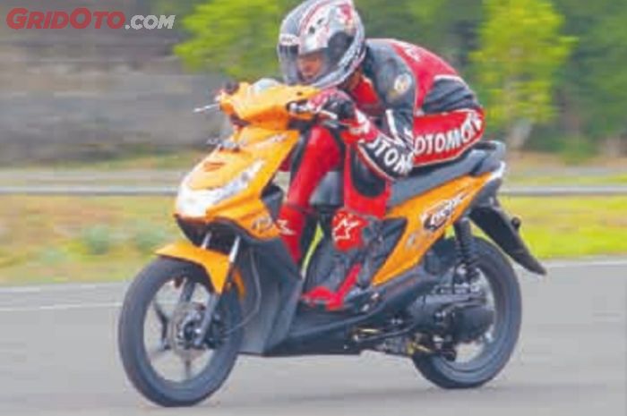 Honda BeAT generasi pertama saat di tes tim Gridoto