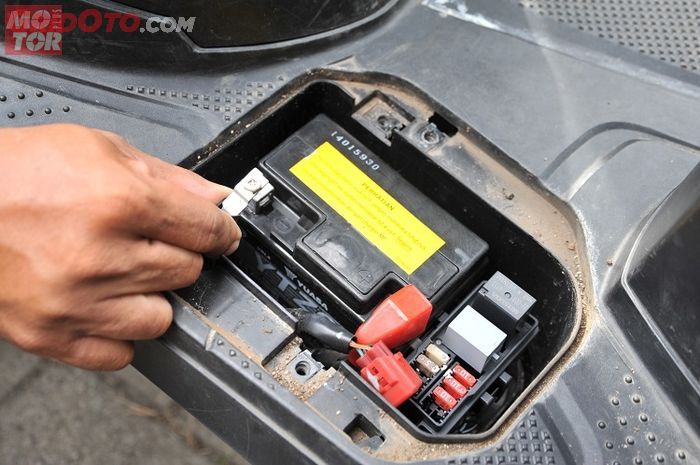 Lakukan hal ini agar aki motor enggak soak saat ditinggal mudik lama 