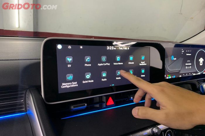 Ilustrasi head unit di mobil bekas