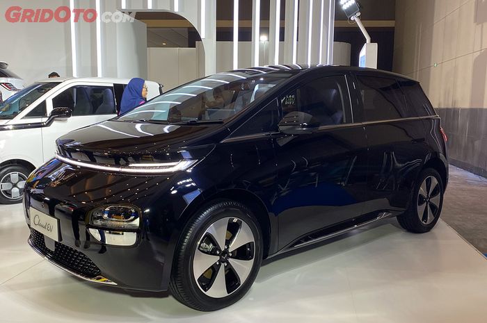 Harga resmi Wuling Cloud EV lebih murah dari periode pre-booking, yang udah pesan enggak rugi karena ini.