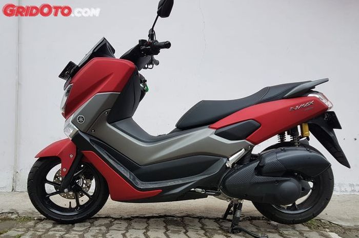 Ilustrasi motor matic Yamaha NMAX