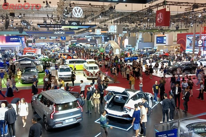 Penjualan mobil tahun ini diharapkan bisa 900 ribuan unit