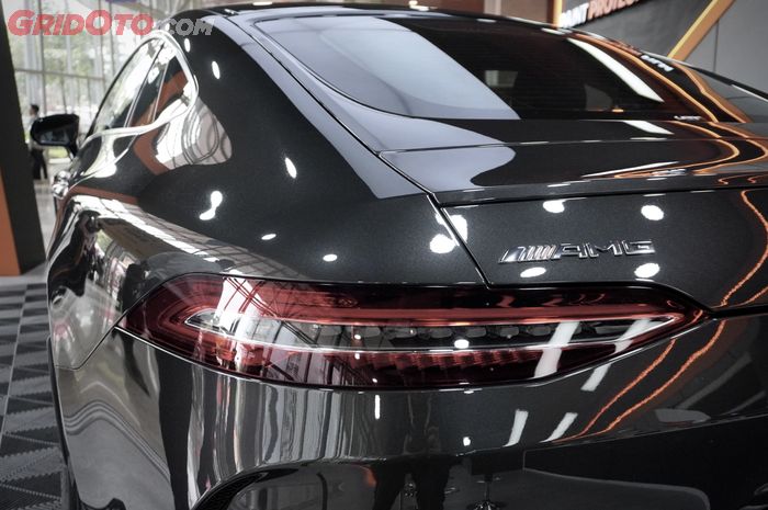 Jika PPF tidak dirawat dengan baik malah bisa membuat tampilan mobil kusam.