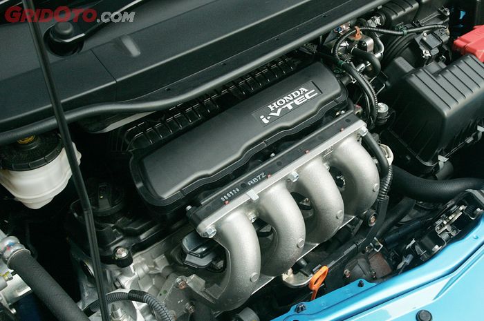 Mesin L15 Honda Jazz GE8 1.500 cc 4 silinder i-VTEC.