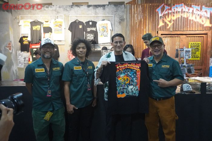 Menteri Pariwisata dan Ekonomi Kreatif (Menparekraf) Sandiaga Salahudin Uno hadir di Kustomfest 2024 (6/10/2024)