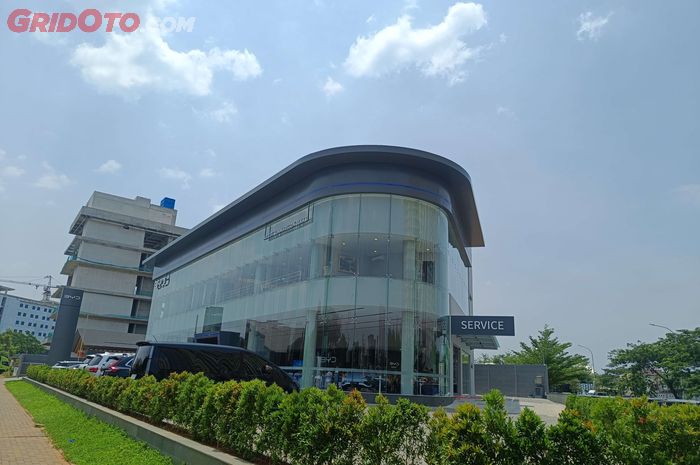 Dealer BYD terbaru di Summarecon Bekasi