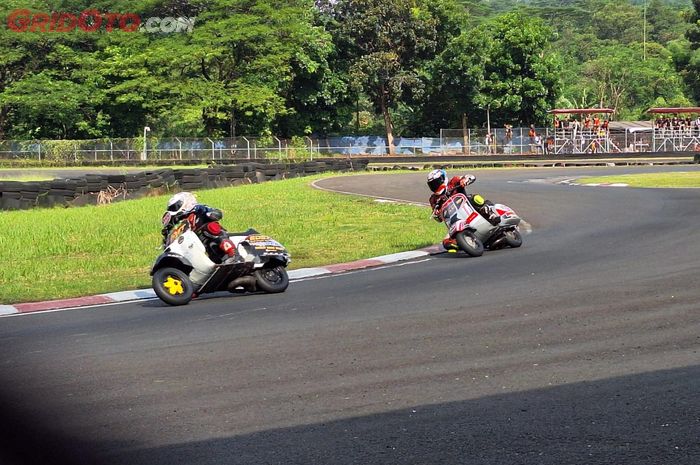 Ini bedanya balap scooter di Indonesia dan Eropa 