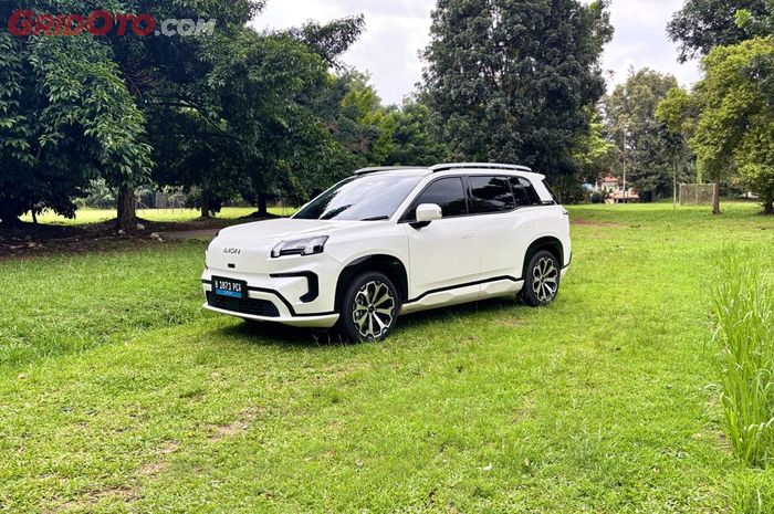 Mobil listrik Aion V