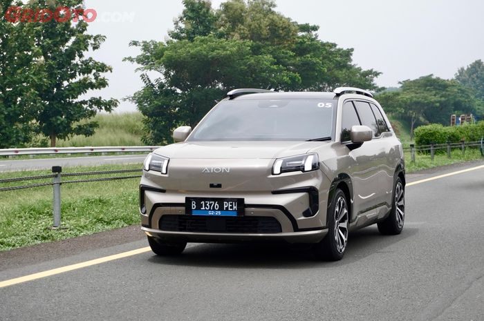 Tim GridOto.com berkesempatan mencoba mobil listrik Aion V untuk melakukan perjalanan ke Yogyakarta.