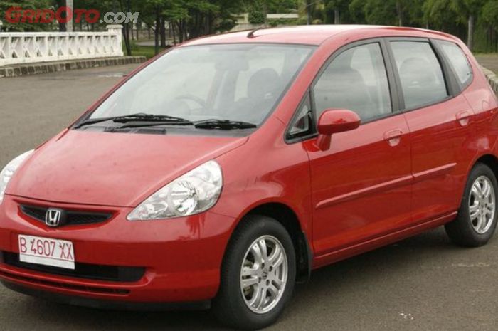 Honda Jazz gen 1 tipe i-DSI, segini harga mobil bekasnya per Juni 2025