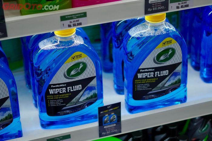 Air khusus wiper ini dicari fungsinya untuk memaksimalkan pembersihan kaca mobil ketika kotor atau terkena air hujan.