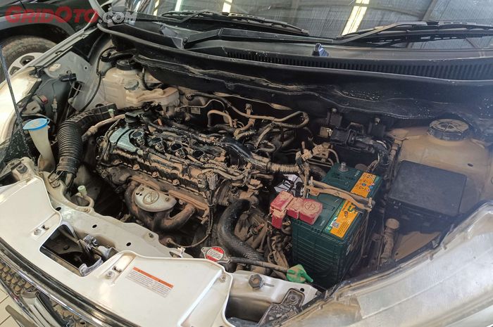 Mesin mobil yang terendam banjir