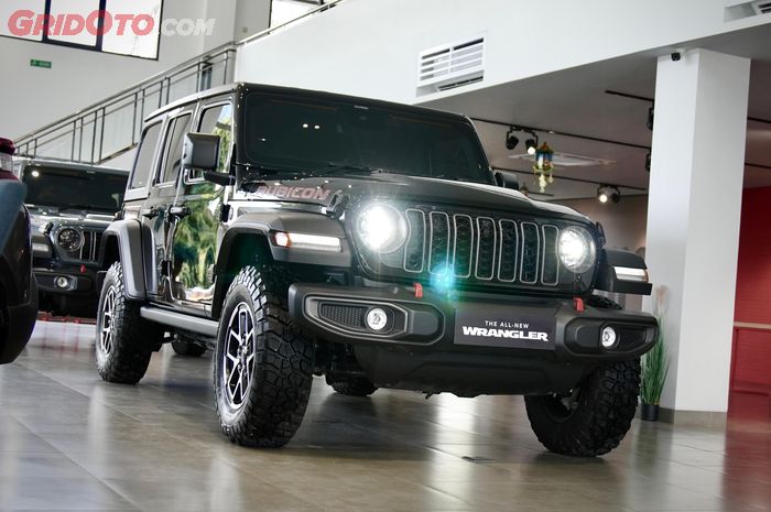 Ini spesifikasi Jeep Wrangler Rubicon 4-Door yang dijual dengan harga mulai dari Rp 2,389 miliar OTR Jakarta.