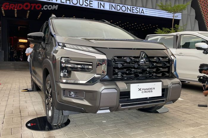 Mitsubishi Xpander Cross Ultimate CVT 2025