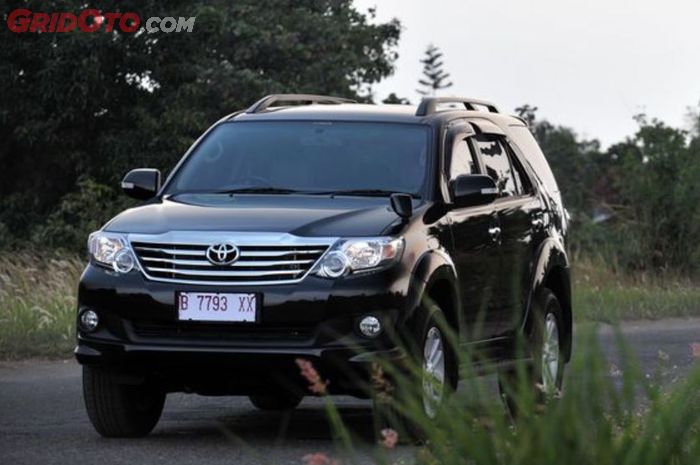 harga mobil bekas Toyota Fortuner bensin tahun 2012-2015