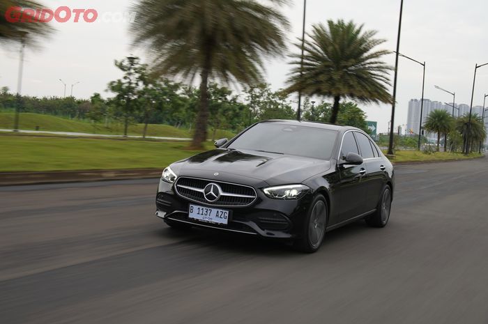 Mercedes-Benz C200 W206