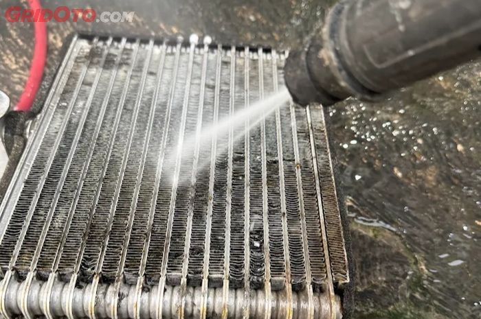 Biar Kondisi AC Tetap Bagus, Ini Perawatan yang Bisa Dilakukan Sendiri