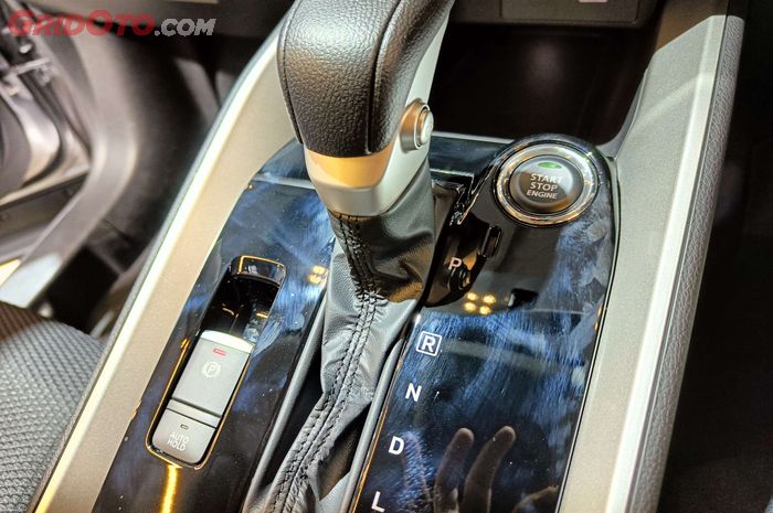 Tuas transmisi matic Mitsubishi Destinator