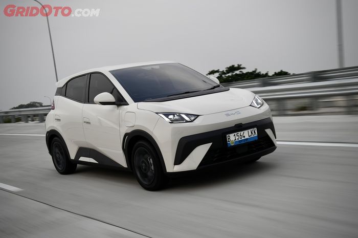 BYD Atto 1 menjadi The Best Compact EV di GridOto Award 2025
