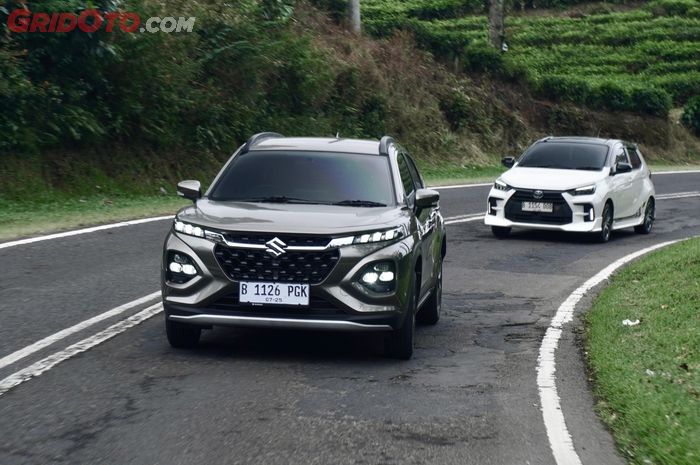 Suzuki Fronx GL vs Toyota Agya GR Sport di tanjakan