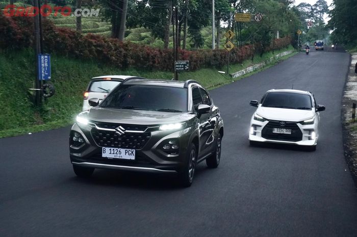Suzuki Fronx GL vs Toyota Agya GR Sport