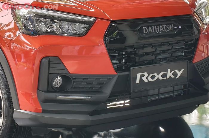 Ilustrasi gril mobil bekas