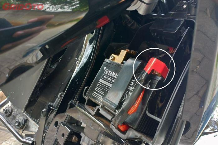 Tutup terminal aki motor bekas jangan sampai lepas