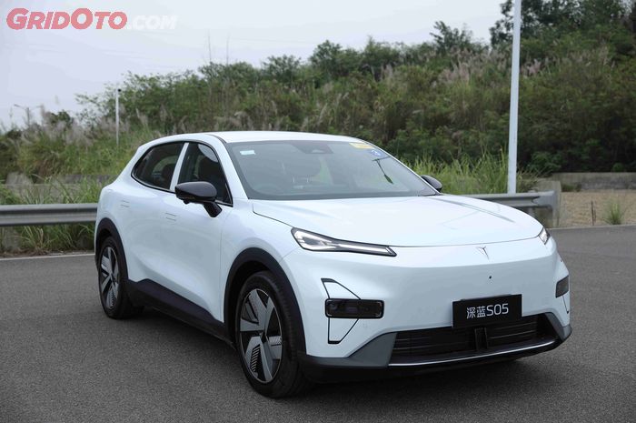 Perbedaan Mobil Hybrid PHEV dan REEV, Ternyata Bisa Dilihat dari Ini