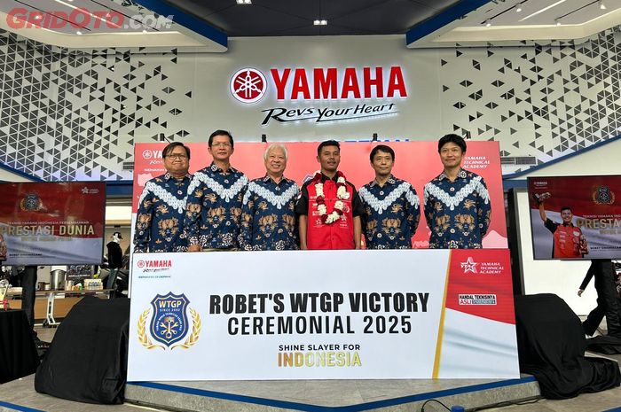 Yamaha Indonesia buat acara seremoni rayakan kemenangan Robert B Simanullang di ajang Yamaha World Technician Grand Prix (WTGP) 2025