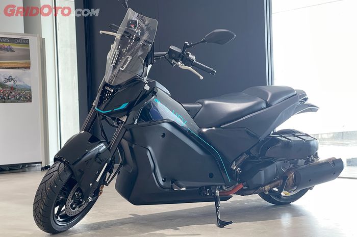 Yamaha Proto HEV (Hybrid Electric Vehicle), mirip XMAX tapi pakai teknologi hybrid di mesin barunya.