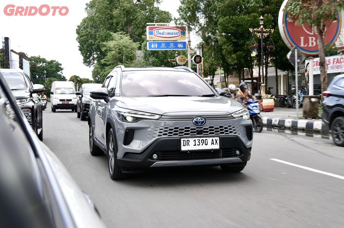 Toyota Corolla Cross HEV di Kota Mataram