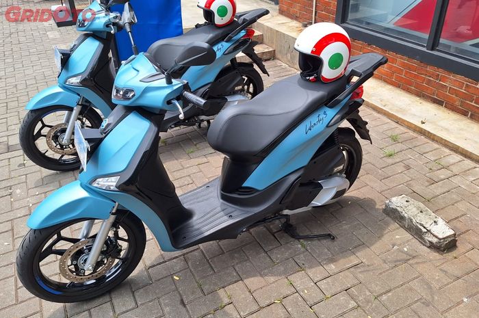 Piaggio Liberty S punya dek kaki yang luas.