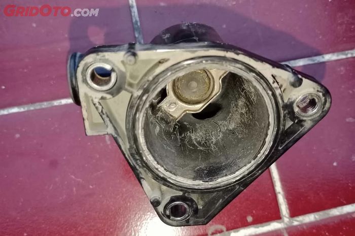 Thermostat Rusak, Mesin Mobil Bisa Cepat Panas Tanpa Disadari?