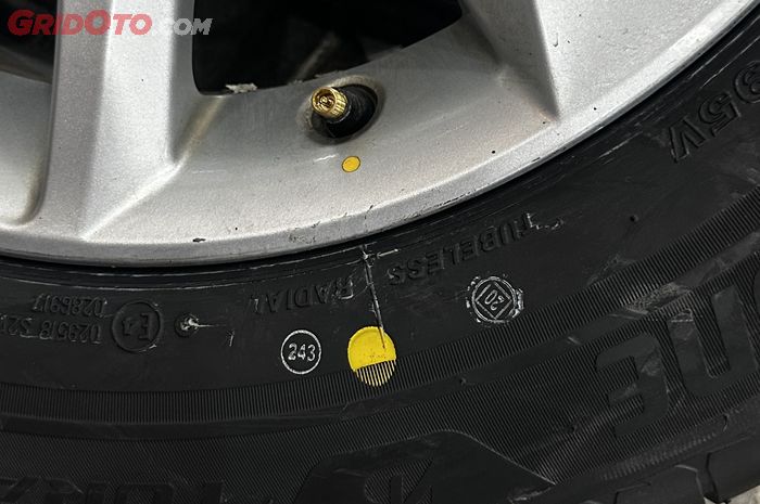 Terungkap, Arti dan Fungsi Bulatan Kuning dan Merah di Ban Mobil