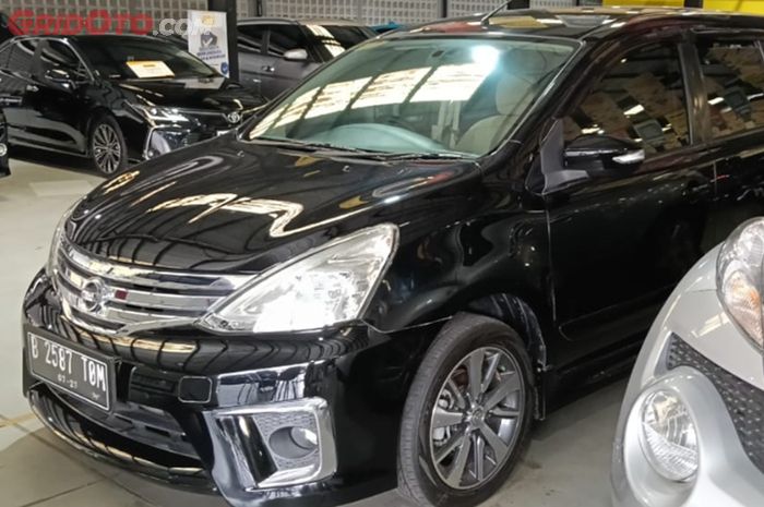 Mobil Bekas Nissan Grand Livina 2017