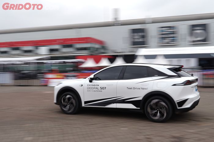 Changan Deepal S07 saat test drive di IIMS 2026