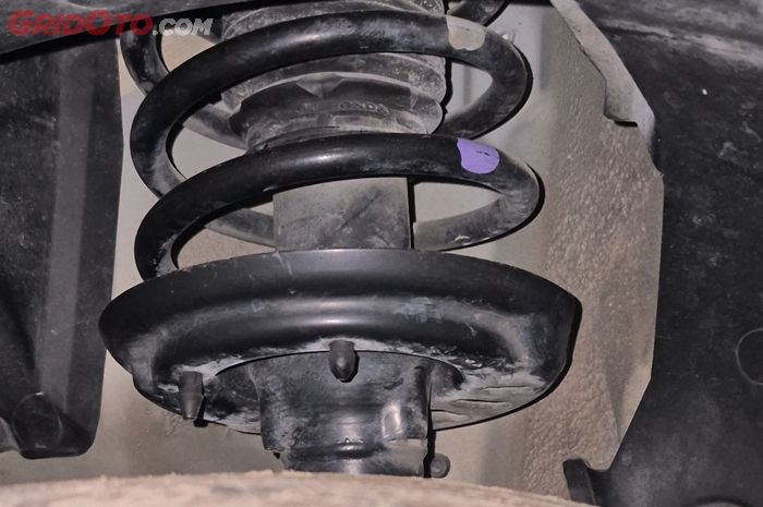 Shockbreaker Lemah Bikin Mobil Limbung, Ini Cara Mencegahnya